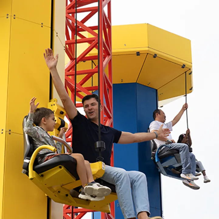ATTRACTIONS 400X500px 0019 POWER TOWER