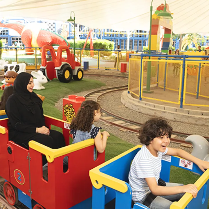 ATTRACTIONS 400X500px 0021 DUPLO EXPRESS