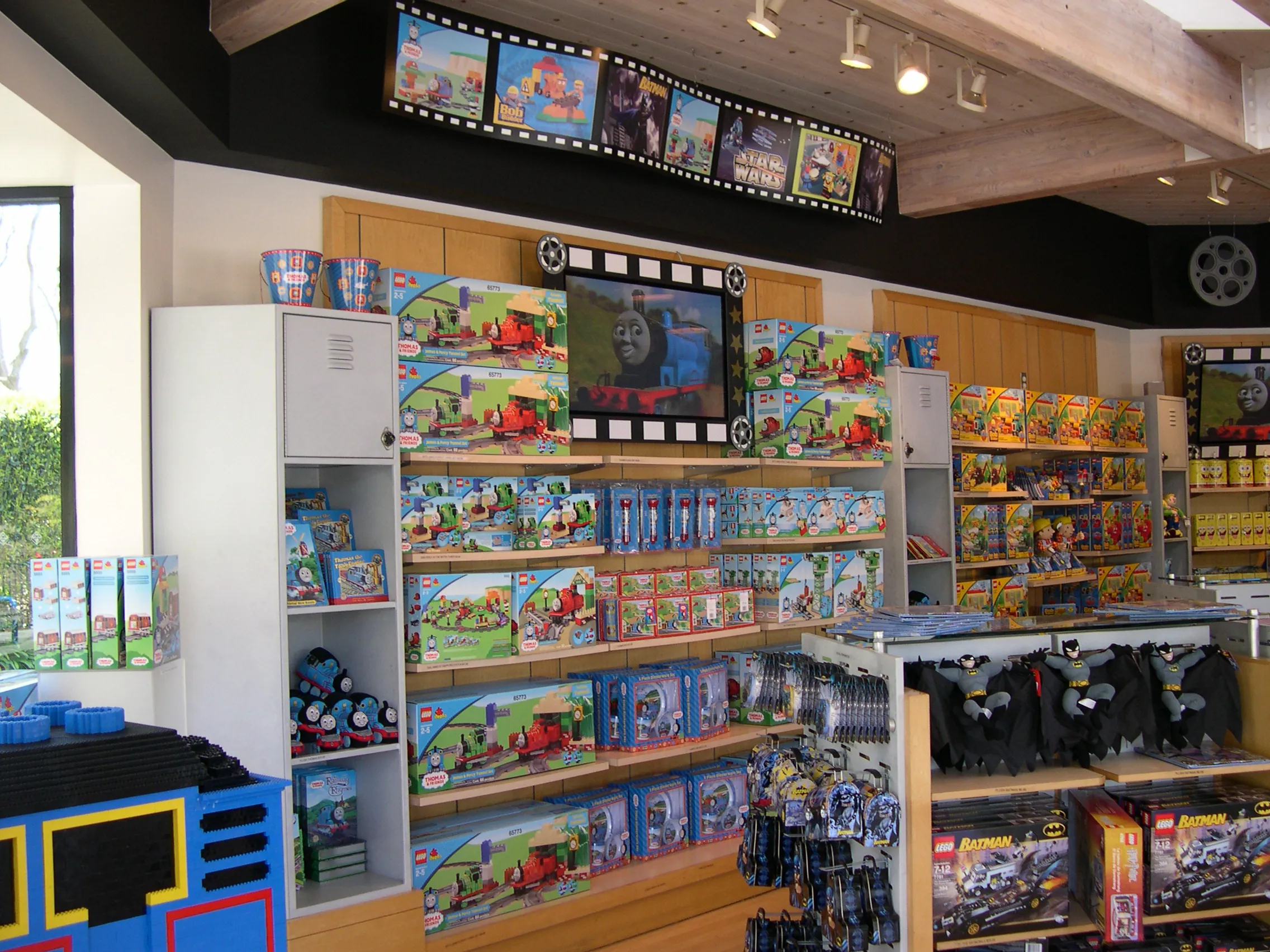 Generic LEGO Store