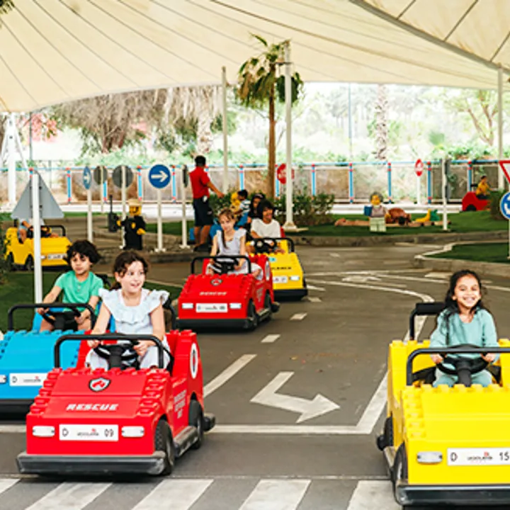 STAMPTASIC DRIVING SCHOOL BANNER 400×328