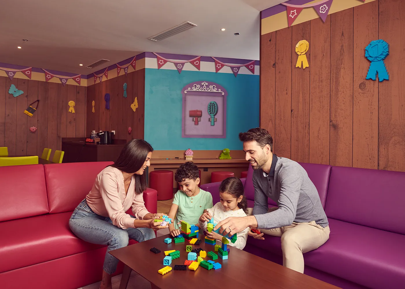 LLH LEGO Friends Suite Living Room 1 Hires
